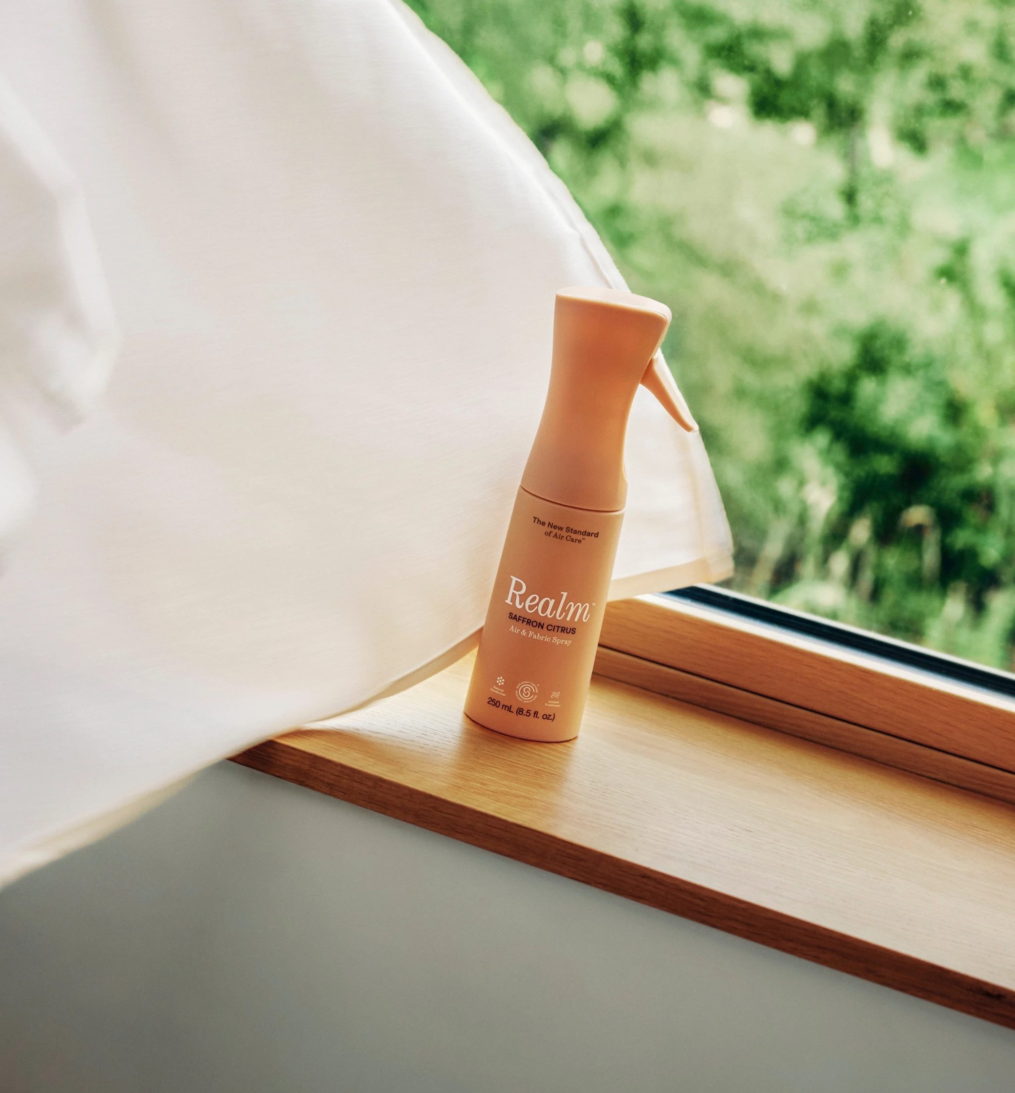 Realm - Saffron Citrus - Air & Fabric Spray by Realm