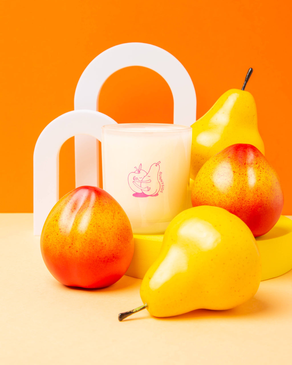 Milk Jar Candle Co. - Sunnyside - Pear & Nectarine Coconut Soy 8 oz Candle