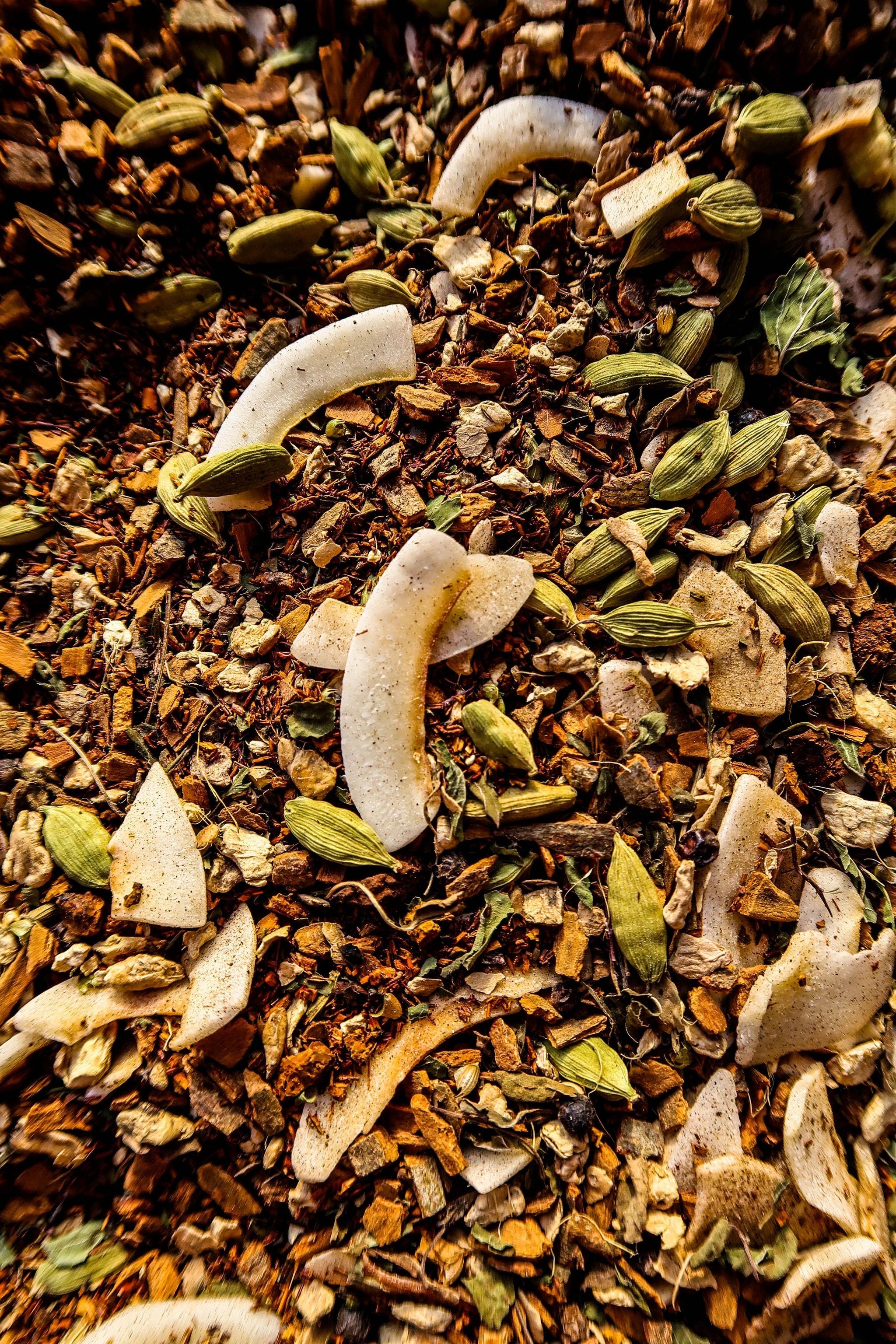 Lake & Oak Tea Co. - Spiced Coconut Chai - Superfood Tea Blend - Pyramid Tea Bags by Lake & Oak Tea Co.