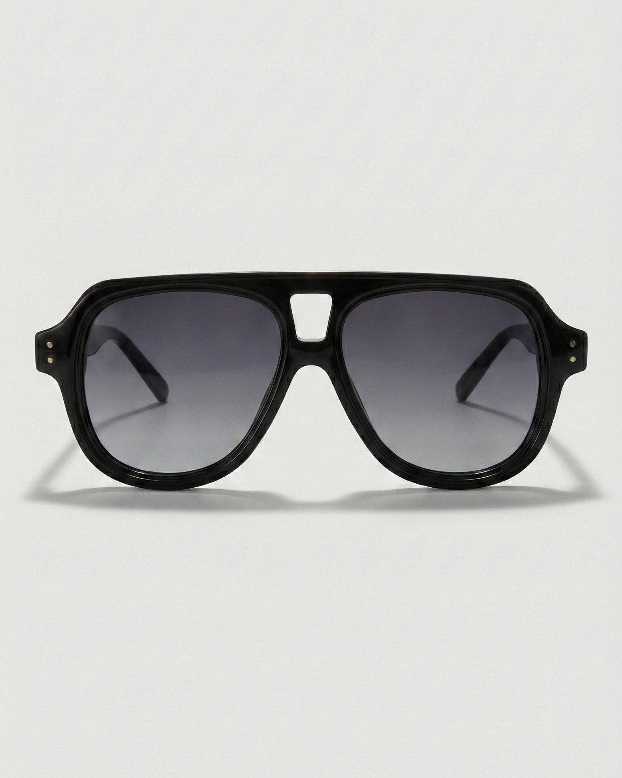 Fifth & Ninth Ender polarized sunglasses in Black